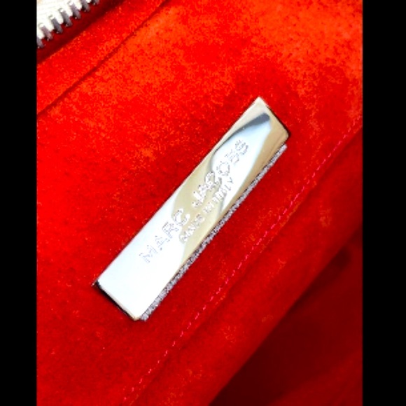 Marc Jacobs Venetia Handbag in Tapioca Yellow - Picture 7 of 12